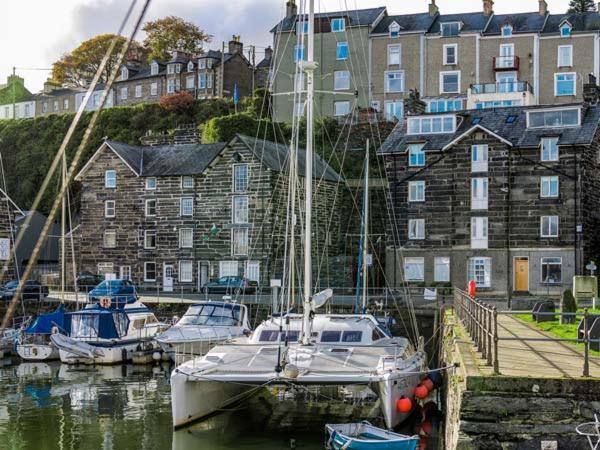 The Captain'S Penthouse Porthmadog Εξωτερικό φωτογραφία